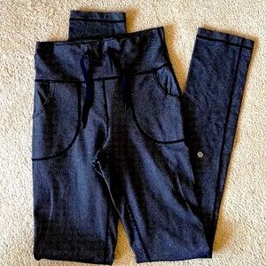 Lululemon running pants / leggings w/ pockets + drawstring in charcoal